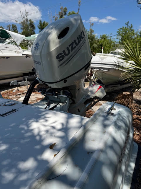 1975 Boston Whaler Outrage