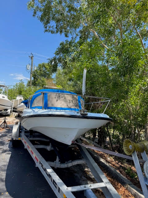 1975 Boston Whaler Outrage