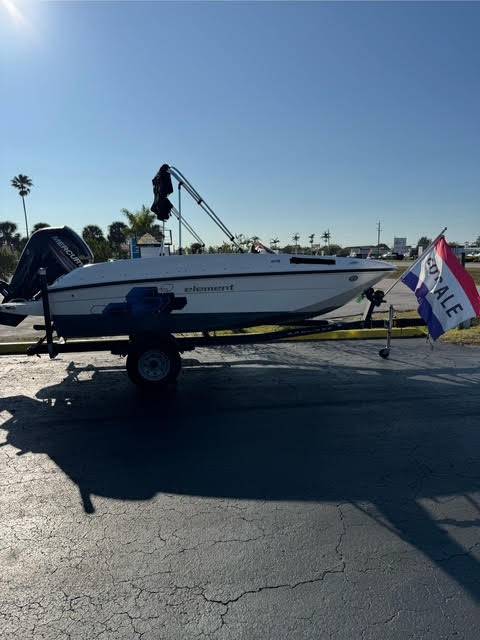 2018 Bayliner Element 16 - Twin Screws Marine Service