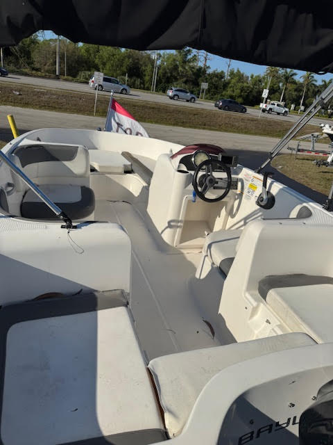 2018 Bayliner Element 16 - Twin Screws Marine Service