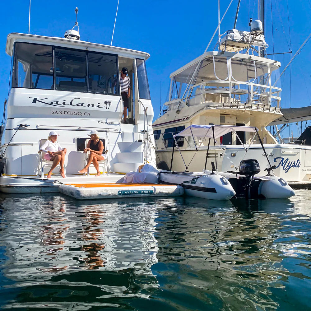Laguna Catamaran 330