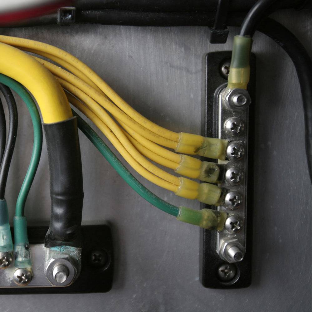Blue Sea 2304 MiniBus 100 Ampere Common BusBar 5 x 8-32 Screw Terminal [2304] - Twin Screws Marine Service