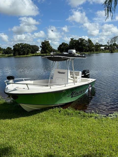 1991 Mako 221 with trailer